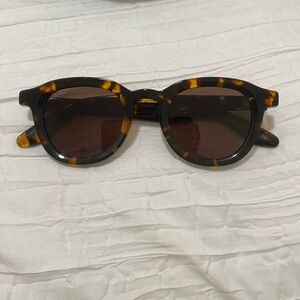 NWOT Tortoise Shell Sunglasses (Politics Vermillion Sunglasses) unisex